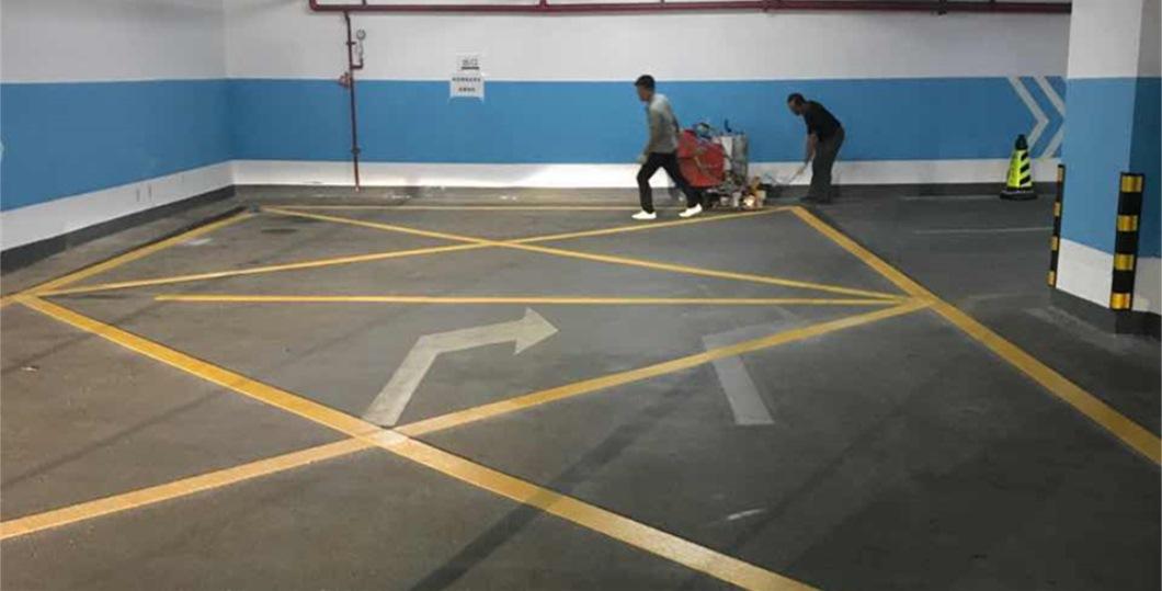 通道口禁停網(wǎng)格劃線