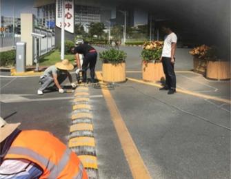 南山孫逸仙醫(yī)院停車(chē)場(chǎng)劃線